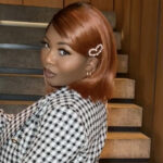 PEARLY HEARTS GOLD HAIR CLIP 2