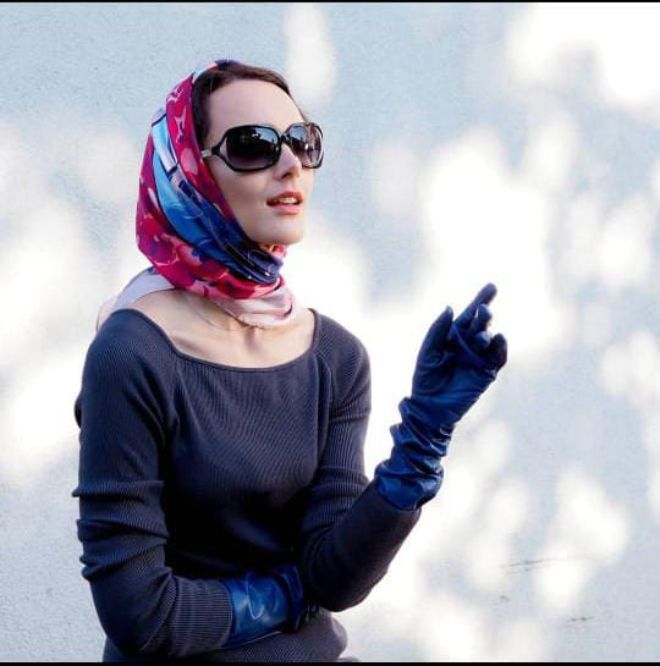 creative ways to wear a scarf